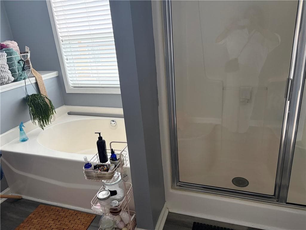 3 bedroom, 3 bathroom, 1,974 sq ft townhouse for sale at 1631 Gardner Park Court, Lawrenceville, GA 30043 — photo 7