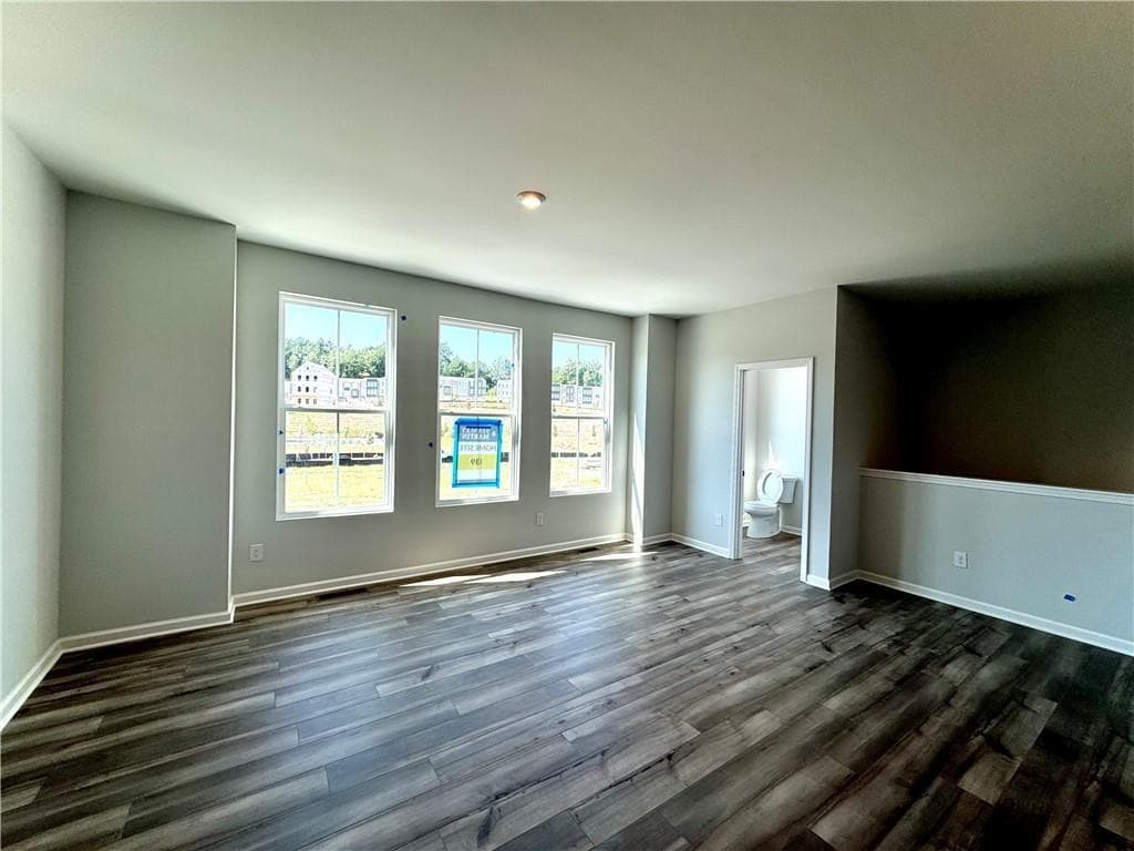 3 bedroom, 4 bathroom, 2,425 sq ft single family residence for rent at 1409 Creekside Circle, Atlanta, GA 30318 for $2,950 a month — photo 8
