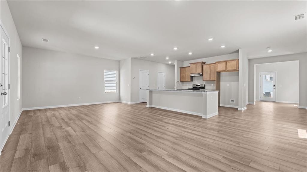 4 bedroom, 4 bathroom, 2,217 sq ft single family residence for sale at 5249 Gainesville Street, Flowery Branch, GA 30542 — photo 4