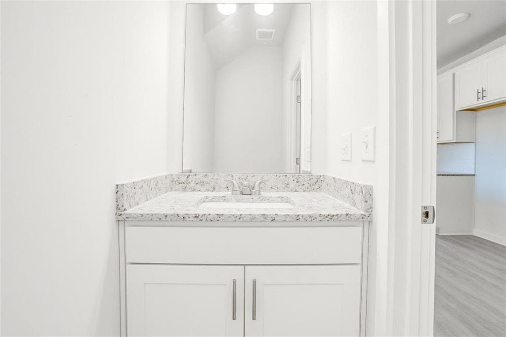 2 bedroom, 2 bathroom, 1,100 sq ft single family residence for sale at 360 Dempsey Drive, Fayetteville, GA 30214 — photo 9