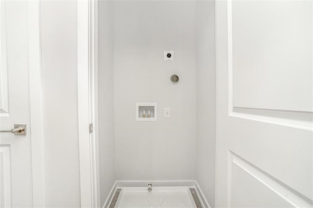 2 bedroom, 2 bathroom, 1,100 sq ft single family residence for sale at 360 Dempsey Drive, Fayetteville, GA 30214 — photo 10