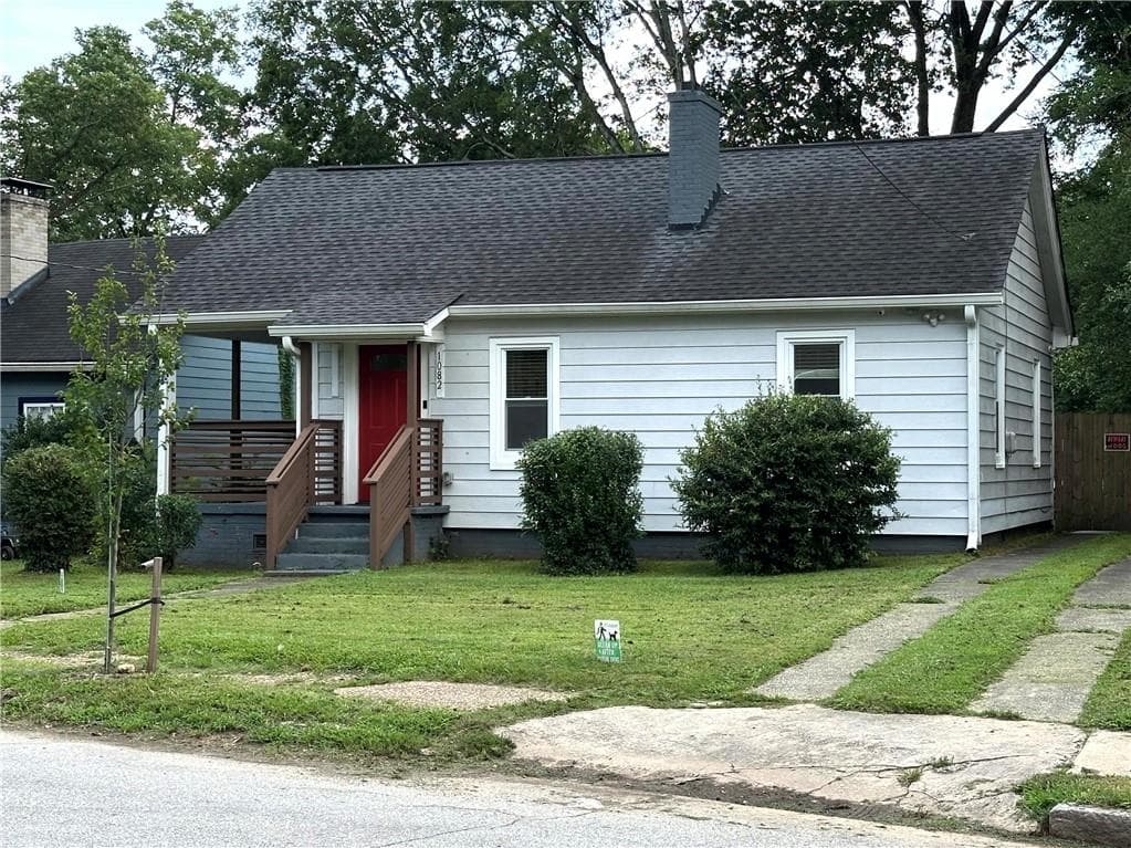 3 bedroom, 2 bathroom, 1,179 sq ft single family residence for sale at 1082 Mayson Turner Road, Atlanta, GA 30314 — photo 2