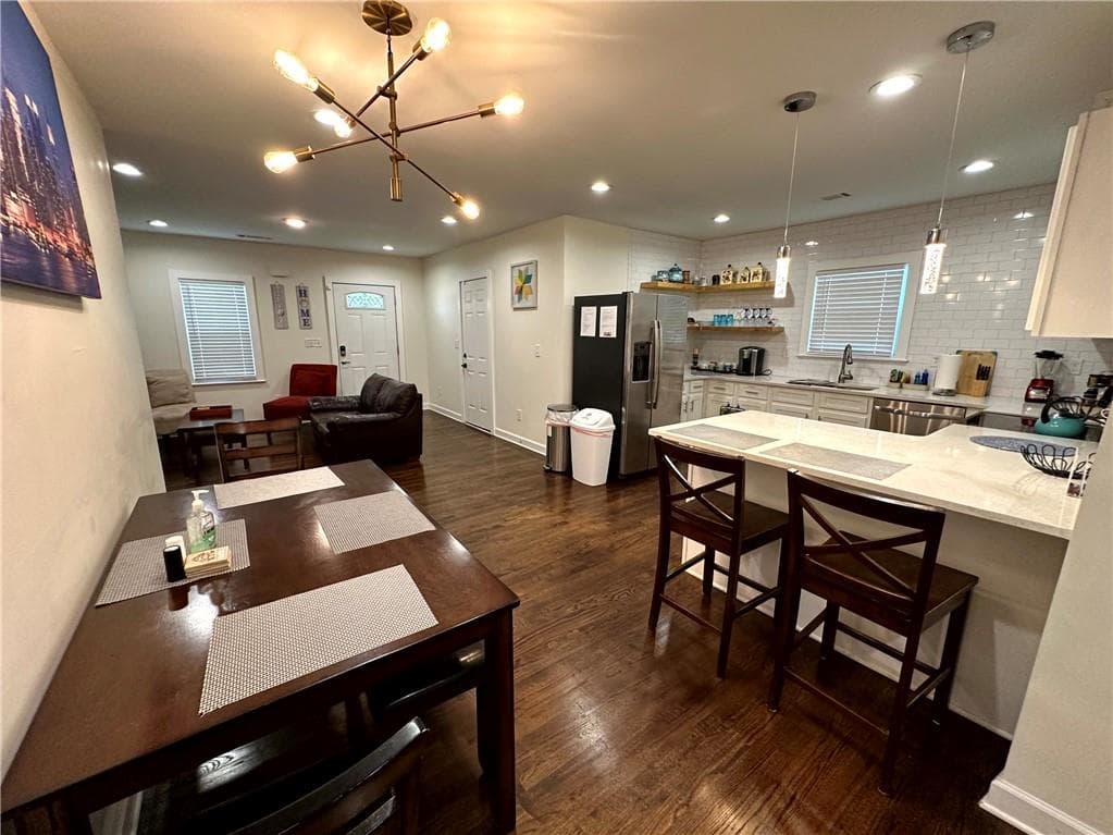 3 bedroom, 2 bathroom, 1,179 sq ft single family residence for sale at 1082 Mayson Turner Road, Atlanta, GA 30314 — photo 9