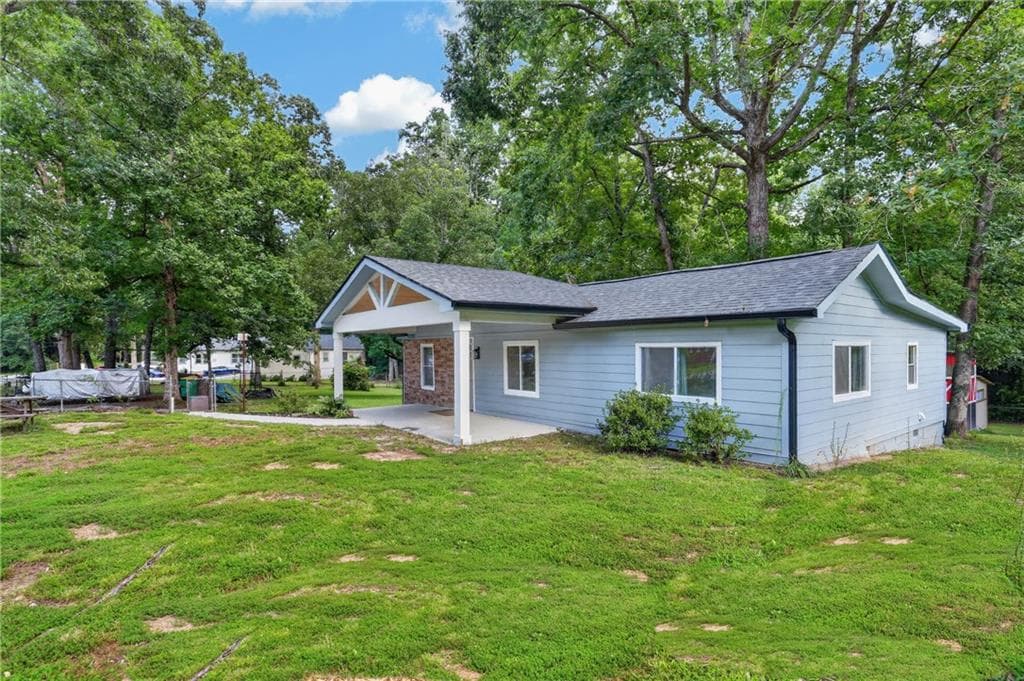 2 bedroom, 1 bathroom single family residence for sale at 1374 Shangrila Circle, Riverdale, GA 30296 — photo 5