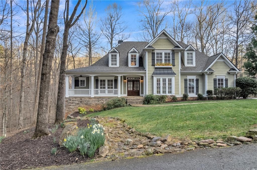 5 bedroom, 5 bathroom, 4,091 sq ft single family residence for sale at 121 Gold Rush Run, Dahlonega, GA 30533 — photo 3