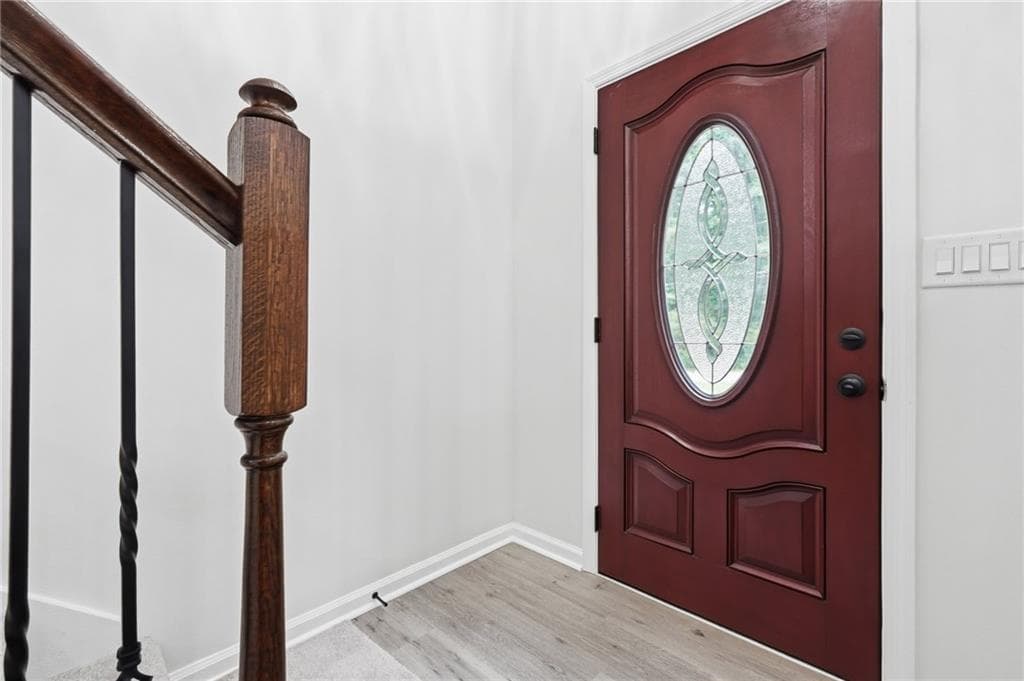 5 bedroom, 3 bathroom, 1,864 sq ft single family residence for sale at 5827 Christopher Lane, Lithonia, GA 30058 — photo 9