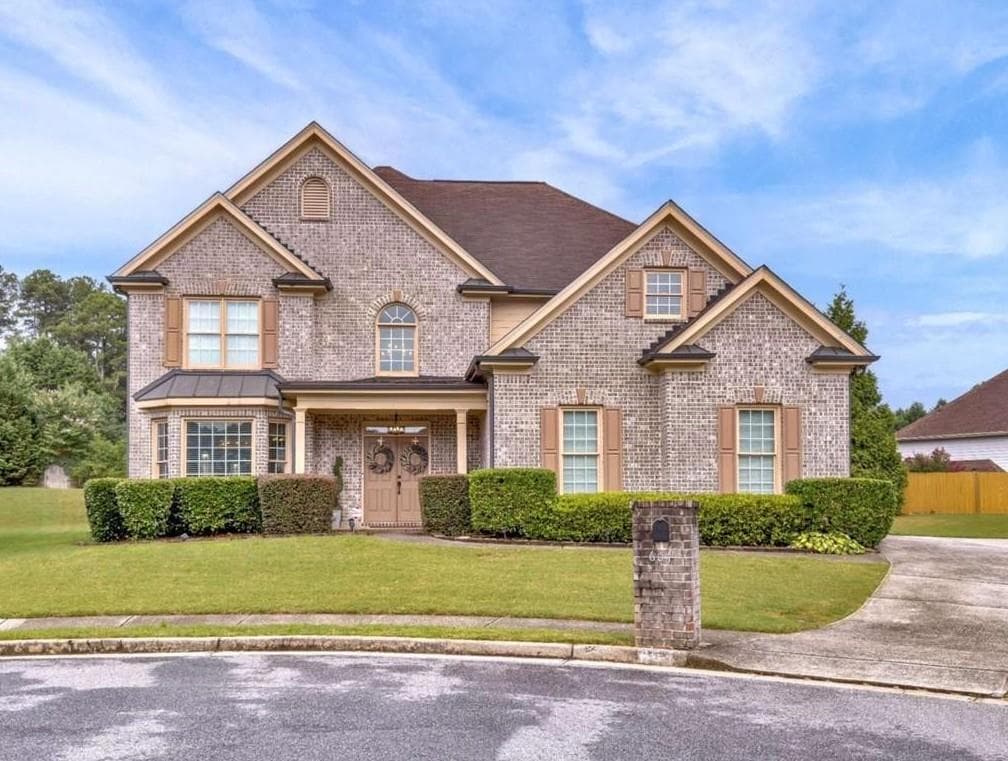 4 bedroom, 3 bathroom, 3,352 sq ft single family residence for sale at 604 Arbor Ridge, Loganville, GA 30052 — photo 1 of 51