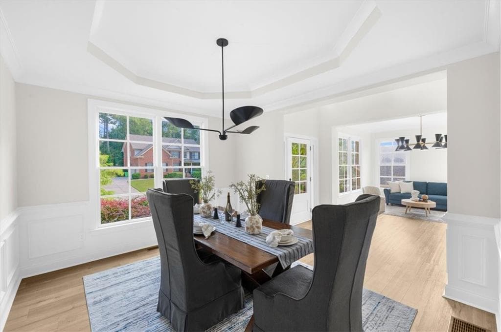 6 bedroom, 4 bathroom, 4,894 sq ft single family residence for sale at 2217 Birchtree Way, Marietta, GA 30062 — photo 8
