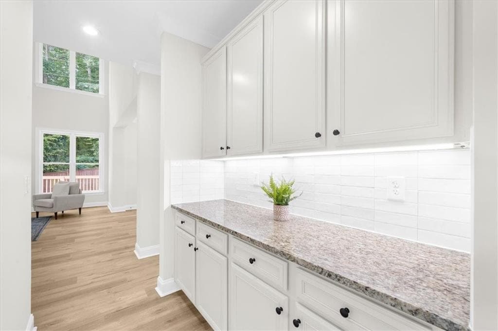 6 bedroom, 4 bathroom, 4,894 sq ft single family residence for sale at 2217 Birchtree Way, Marietta, GA 30062 — photo 9