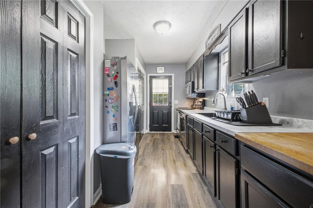 5 bedroom, 3 bathroom, 1,916 sq ft single family residence for sale at 379 Bozeman Road, White, GA 30184 — photo 7