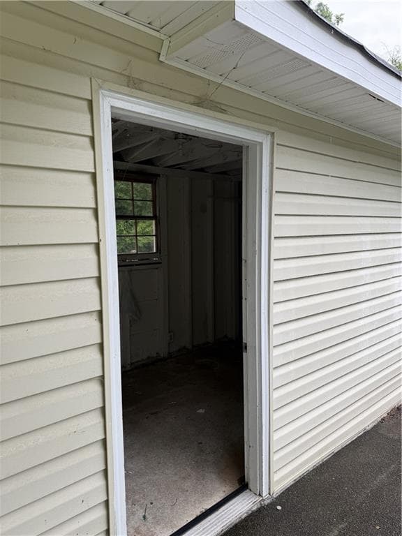 3 bedroom, 1 bathroom, 1,220 sq ft single family residence for sale at 2580 Burnt Hickory Road, Marietta, GA 30064 — photo 2