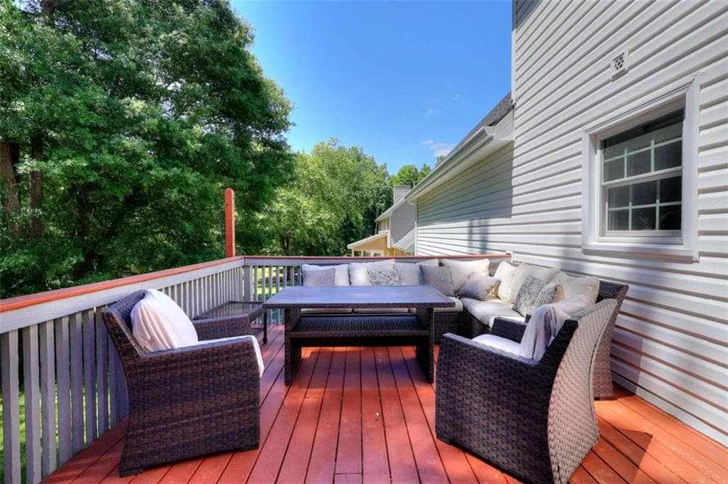 4 bedroom, 3 bathroom, 2,592 sq ft single family residence for sale at 1961 Shoreline Trace, Grayson, GA 30017 — photo 9