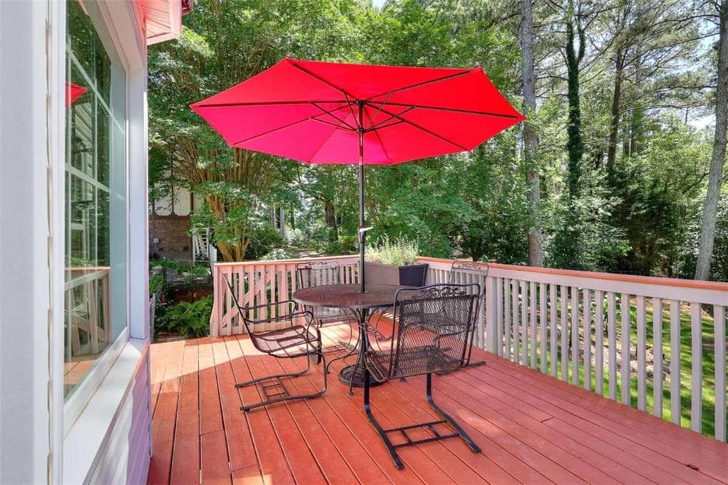 4 bedroom, 3 bathroom, 2,592 sq ft single family residence for sale at 1961 Shoreline Trace, Grayson, GA 30017 — photo 10
