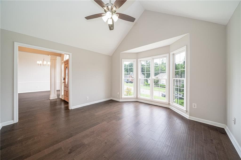 3 bedroom, 2 bathroom, 2,118 sq ft single family residence under contract at 1450 Stampmill Way, Lawrenceville, GA 30043 — photo 5