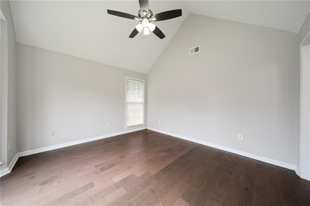 3 bedroom, 2 bathroom, 2,118 sq ft single family residence under contract at 1450 Stampmill Way, Lawrenceville, GA 30043 — photo 6