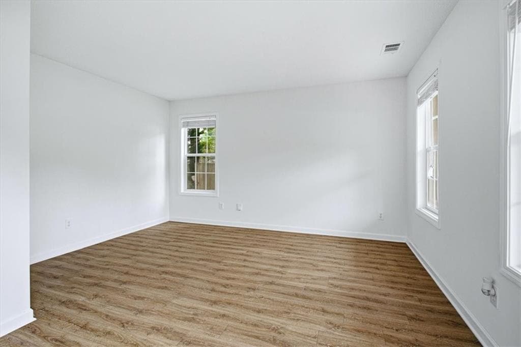 4 bedroom, 3 bathroom, 2,550 sq ft single family residence for sale at 3526 Shoal Trail Drive, Bethlehem, GA 30620 — photo 6