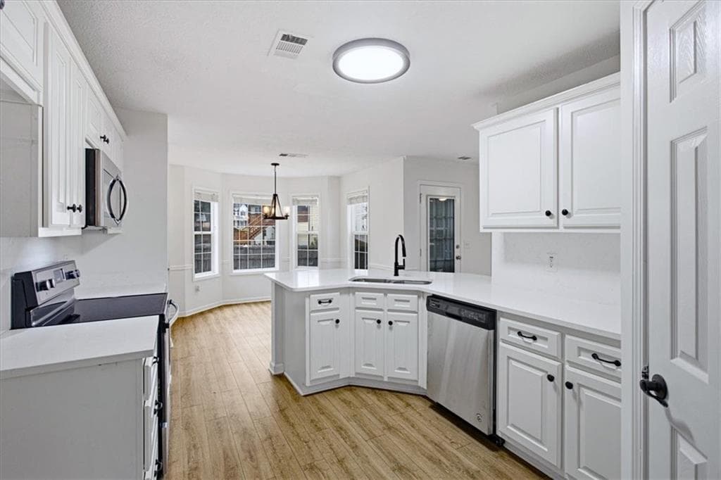 4 bedroom, 3 bathroom, 2,550 sq ft single family residence for sale at 3526 Shoal Trail Drive, Bethlehem, GA 30620 — photo 10