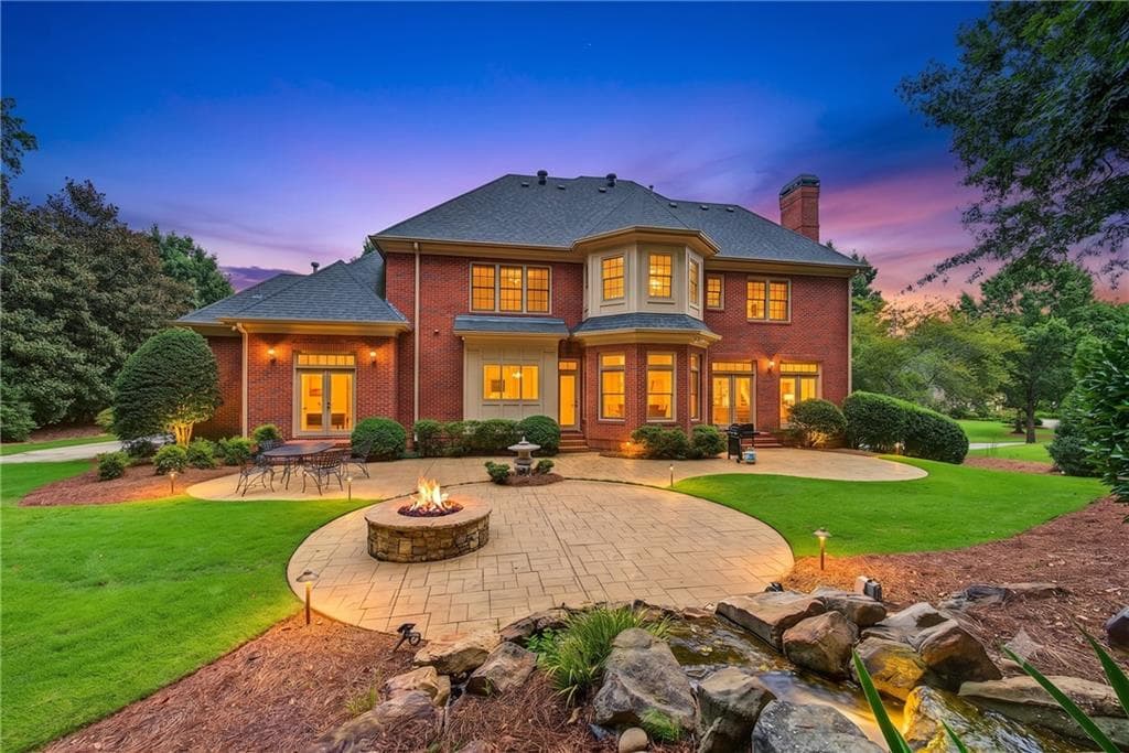 6 bedroom, 7 bathroom, 6,292 sq ft single family residence for sale at 3306 Moye Court, Duluth, GA 30097 — photo 3