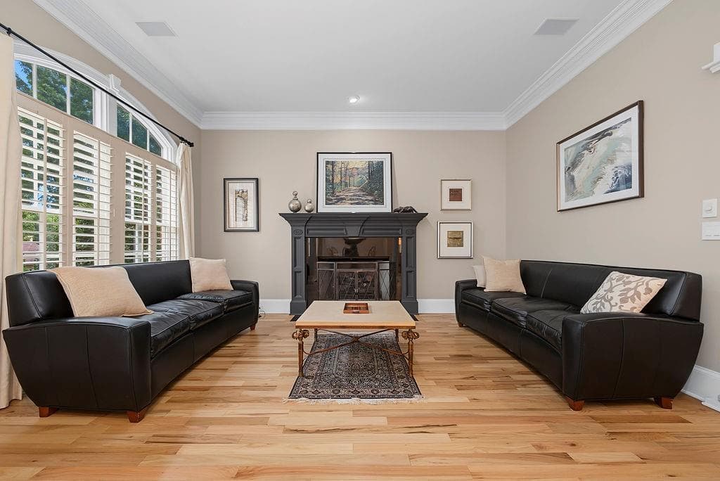 6 bedroom, 7 bathroom, 6,292 sq ft single family residence for sale at 3306 Moye Court, Duluth, GA 30097 — photo 5
