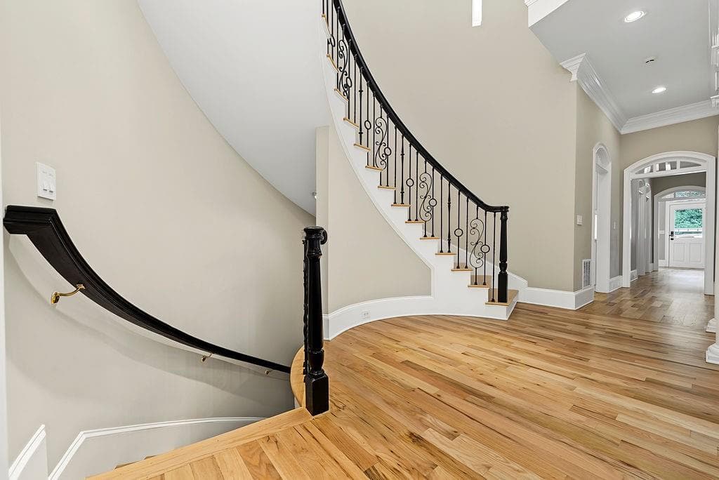 6 bedroom, 7 bathroom, 6,292 sq ft single family residence for sale at 3306 Moye Court, Duluth, GA 30097 — photo 10