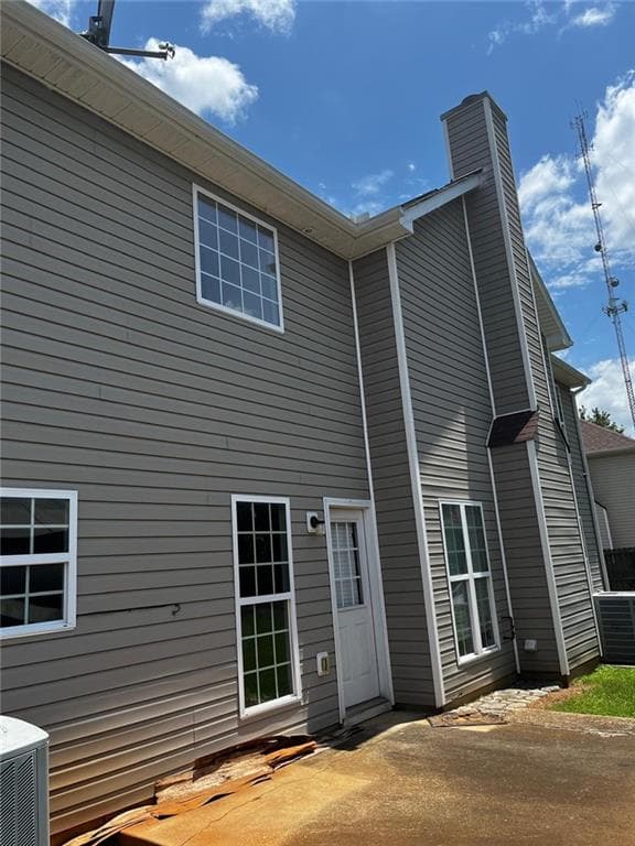 5 bedroom, 3 bathroom, 3,000 sq ft single family residence for sale at 895 Paper Creek Drive, Lawrenceville, GA 30046 — photo 2