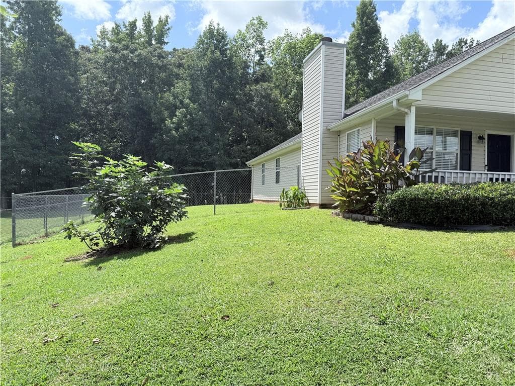 3 bedroom, 2 bathroom, 1,480 sq ft single family residence for sale at 120 Pleasant Hills Drive, Covington, GA 30016 — photo 3