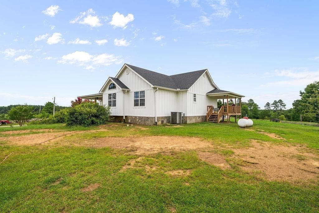 9 bedroom, 5 bathroom, 3,342 sq ft single family residence for sale at 7800 County Road 19, Piedmont, AL 36272 — photo 3