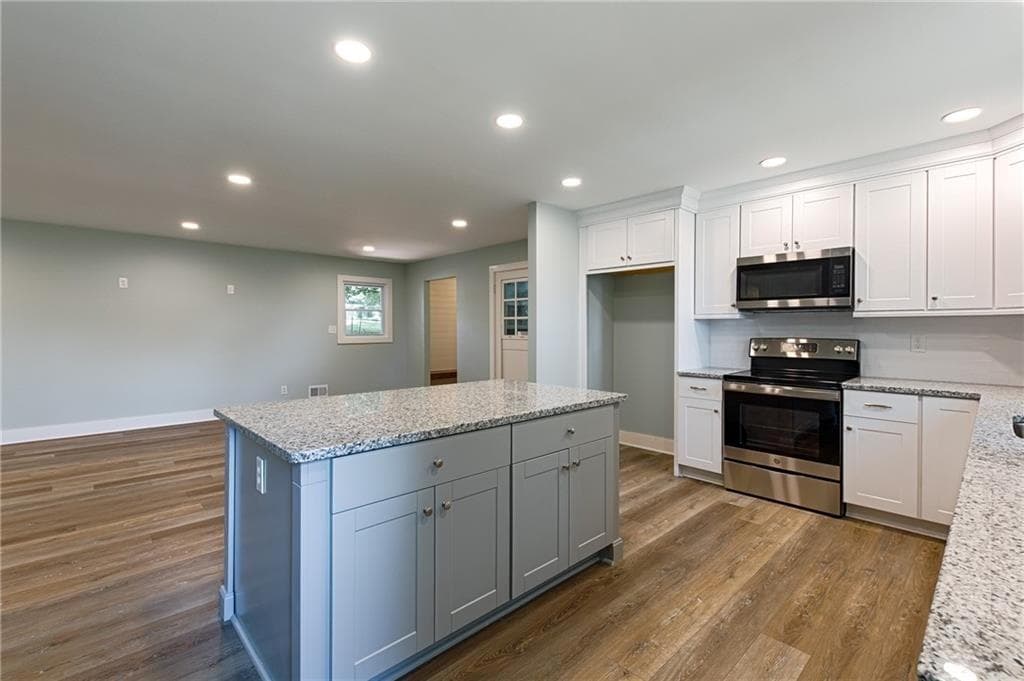 4 bedroom, 3 bathroom, 1,984 sq ft single family residence for rent at 3979 Potomac Drive, Kennesaw, GA 30144 for $2,550 a month — photo 4