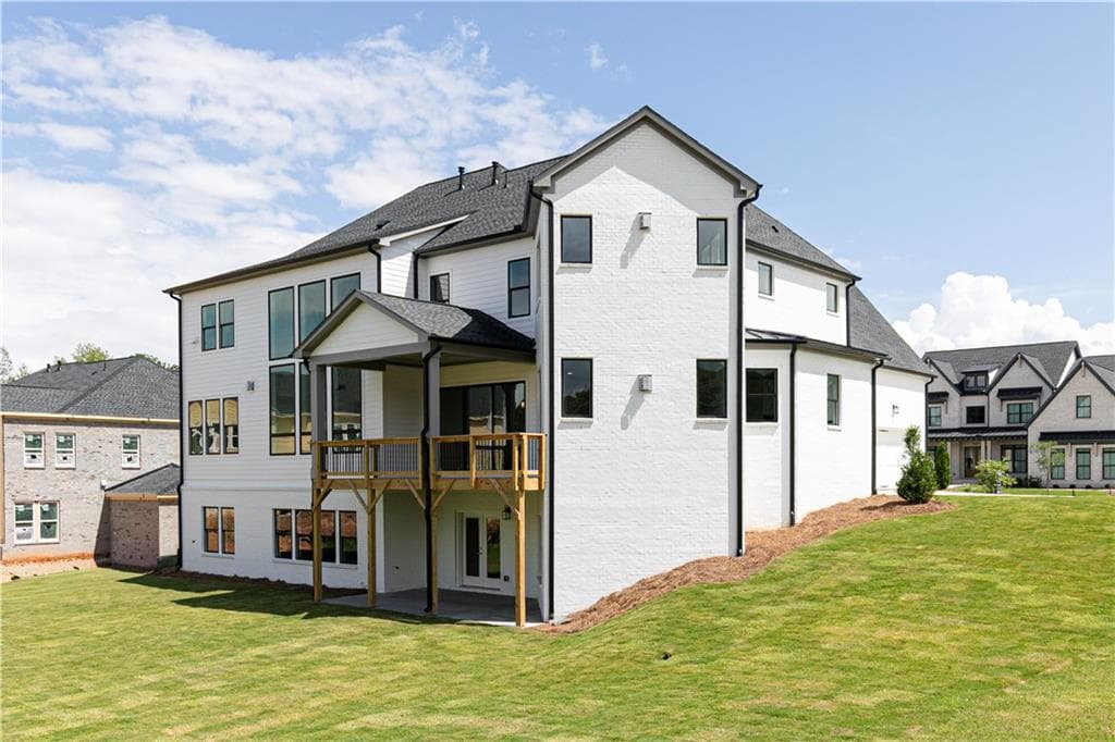5 bedroom, 6 bathroom, 4,743 sq ft single family residence for sale at 1621 Ledgestone Way, Lawrenceville, GA 30043 — photo 3
