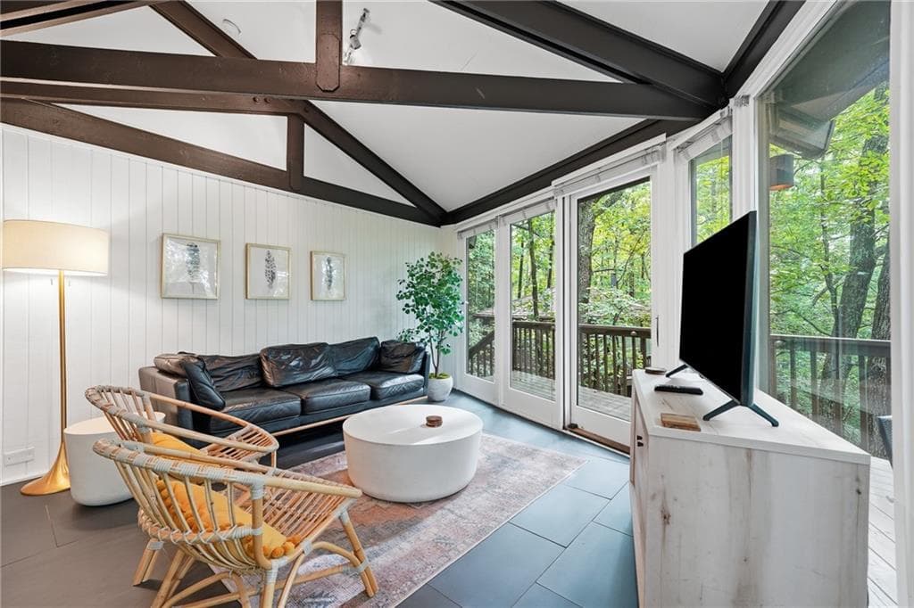 2 bedroom, 2 bathroom, 1,339 sq ft single family residence for sale at 208 Treetopper Circle, Jasper, GA 30143 — photo 6