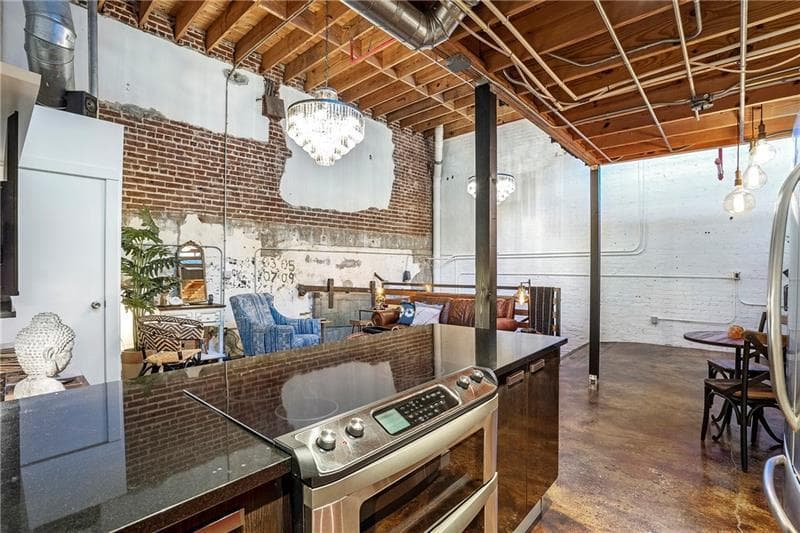 2 bedroom, 2 bathroom, 1,524 sq ft condominium for rent at 650 Glen Iris Drive 3, Atlanta, GA 30308 for $4,500 a month — photo 9