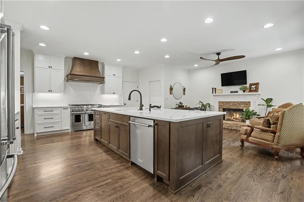 5 bedroom, 5 bathroom, 5,105 sq ft single family residence under contract at 1810 Millside Terrace, Dacula, GA 30019 — photo 2