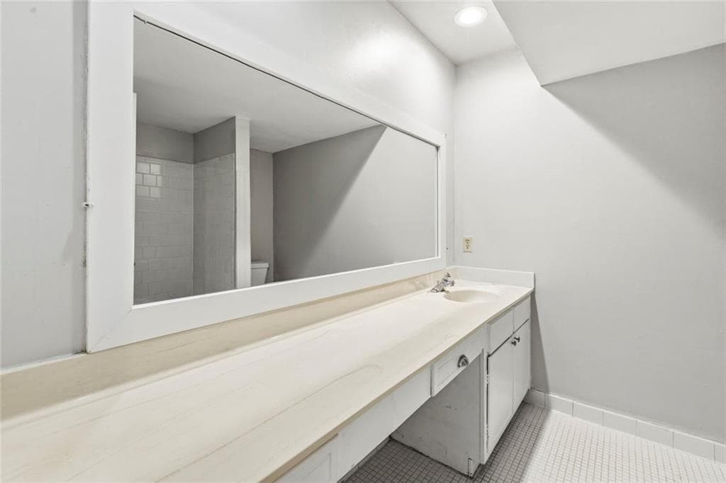 3 bedroom, 2 bathroom, 1,432 sq ft condominium for rent at 6851 Roswell Road D-15, Atlanta, GA 30328 for $1,950 a month — photo 10