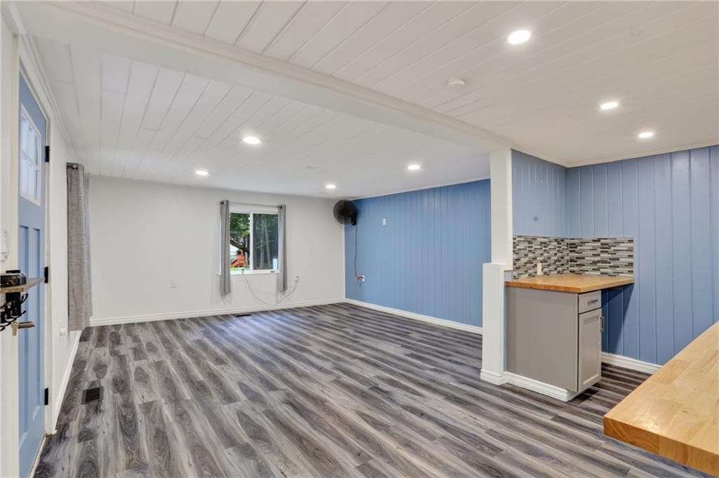 2 bedroom, 1 bathroom, 1,204 sq ft single family residence for sale at 1374 Shangrila Circle, Riverdale, GA 30296 — photo 4