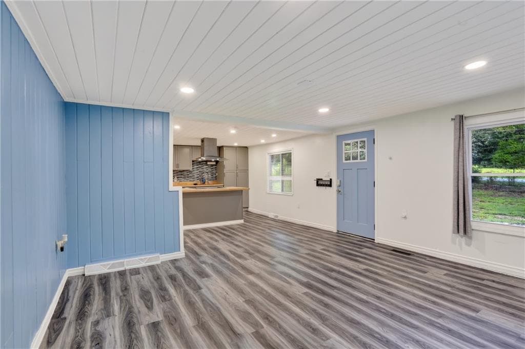 2 bedroom, 1 bathroom, 1,204 sq ft single family residence for sale at 1374 Shangrila Circle, Riverdale, GA 30296 — photo 6
