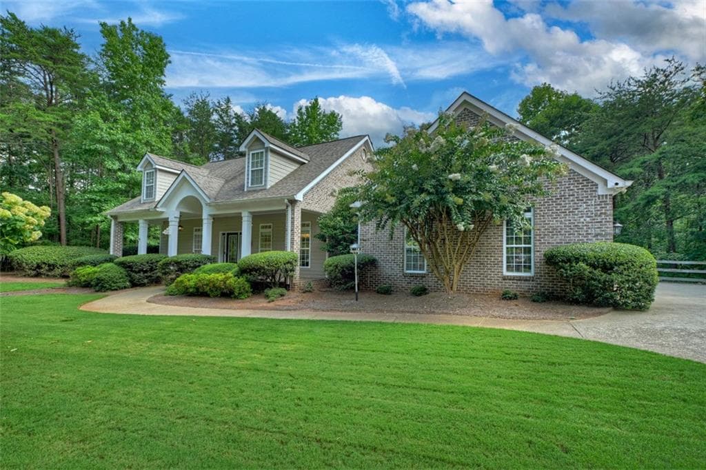 3 bedroom, 4 bathroom, 2,924 sq ft single family residence for sale at 267 Sharp Mountain Parkway, Jasper, GA 30143 — photo 4