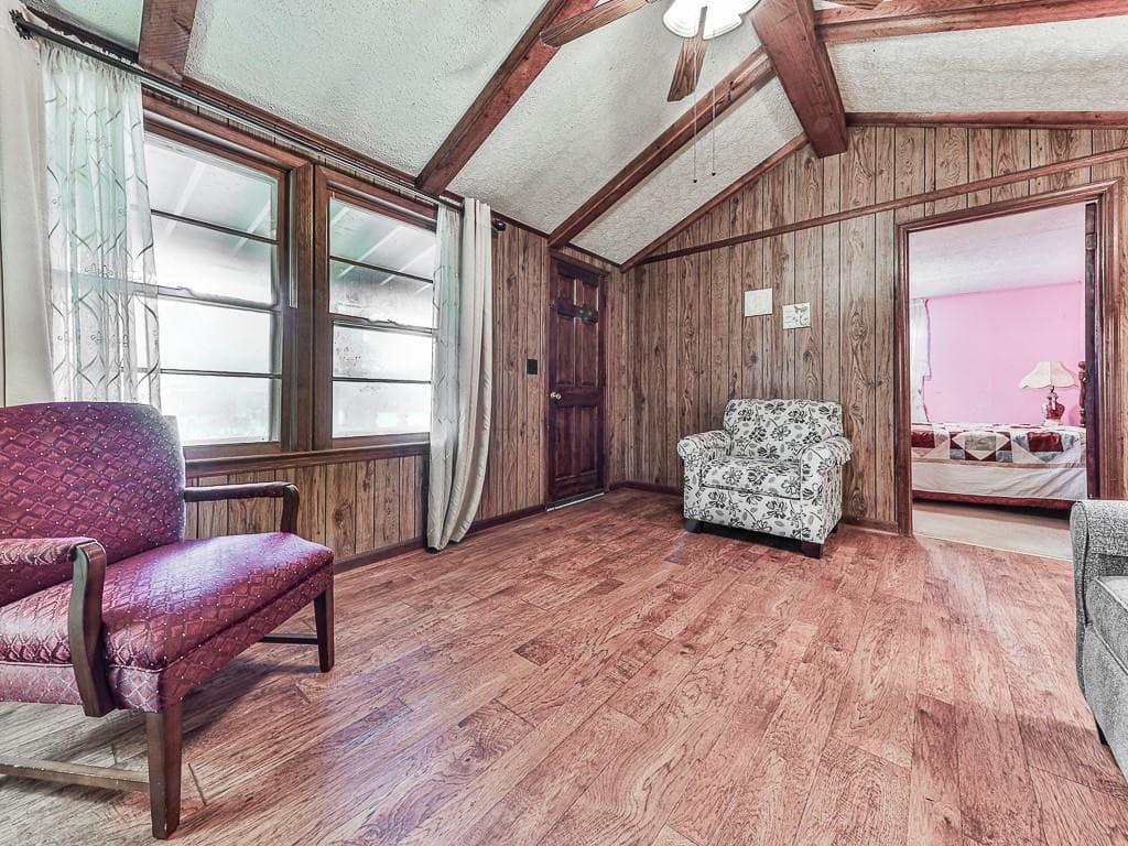 2 bedroom, 1 bathroom, 896 sq ft single family residence for sale at 368 Bart Manous Road, Canton, GA 30115 — photo 5