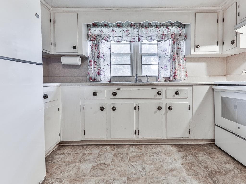 2 bedroom, 1 bathroom, 896 sq ft single family residence for sale at 368 Bart Manous Road, Canton, GA 30115 — photo 8