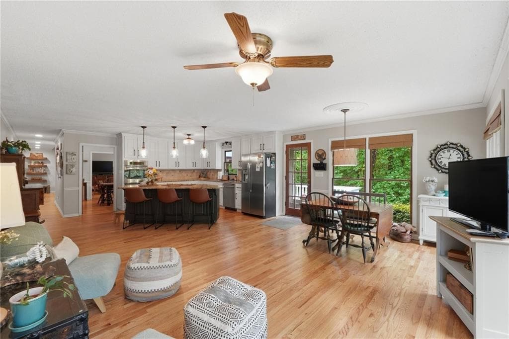 5 bedroom, 5 bathroom, 3,485 sq ft single family residence for sale at 659 Hidden Branches Trail, Canton, GA 30115 — photo 8
