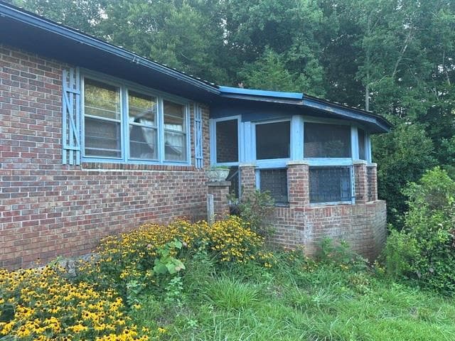 3 bedroom, 2 bathroom, 1,537 sq ft single family residence for sale at 1069 Harbert Valley Road, Toccoa, GA 30577