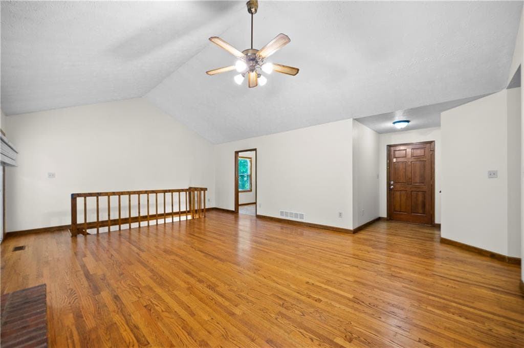 3 bedroom, 2 bathroom, 1,946 sq ft single family residence for rent at 5405 Iris Drive, Mableton, GA 30126 for $1,900 a month — photo 3