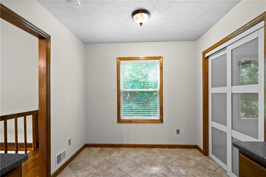 3 bedroom, 2 bathroom, 1,946 sq ft single family residence for rent at 5405 Iris Drive, Mableton, GA 30126 for $1,900 a month — photo 9