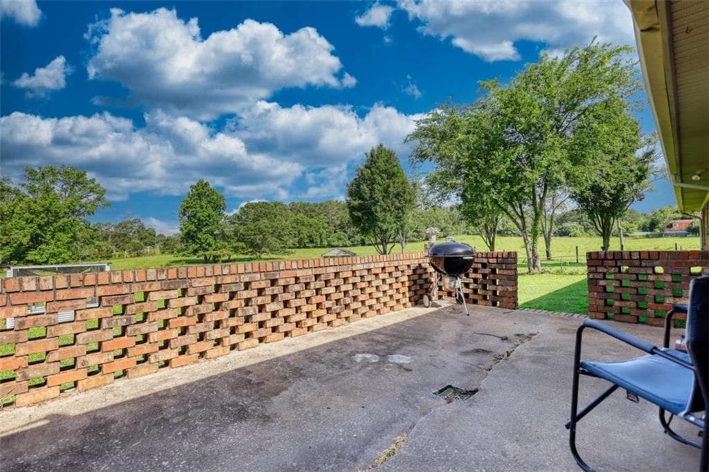 3 bedroom, 2 bathroom, 3,200 sq ft single family residence for sale at 12621 Highway 142, Oxford, GA 30054 — photo 6