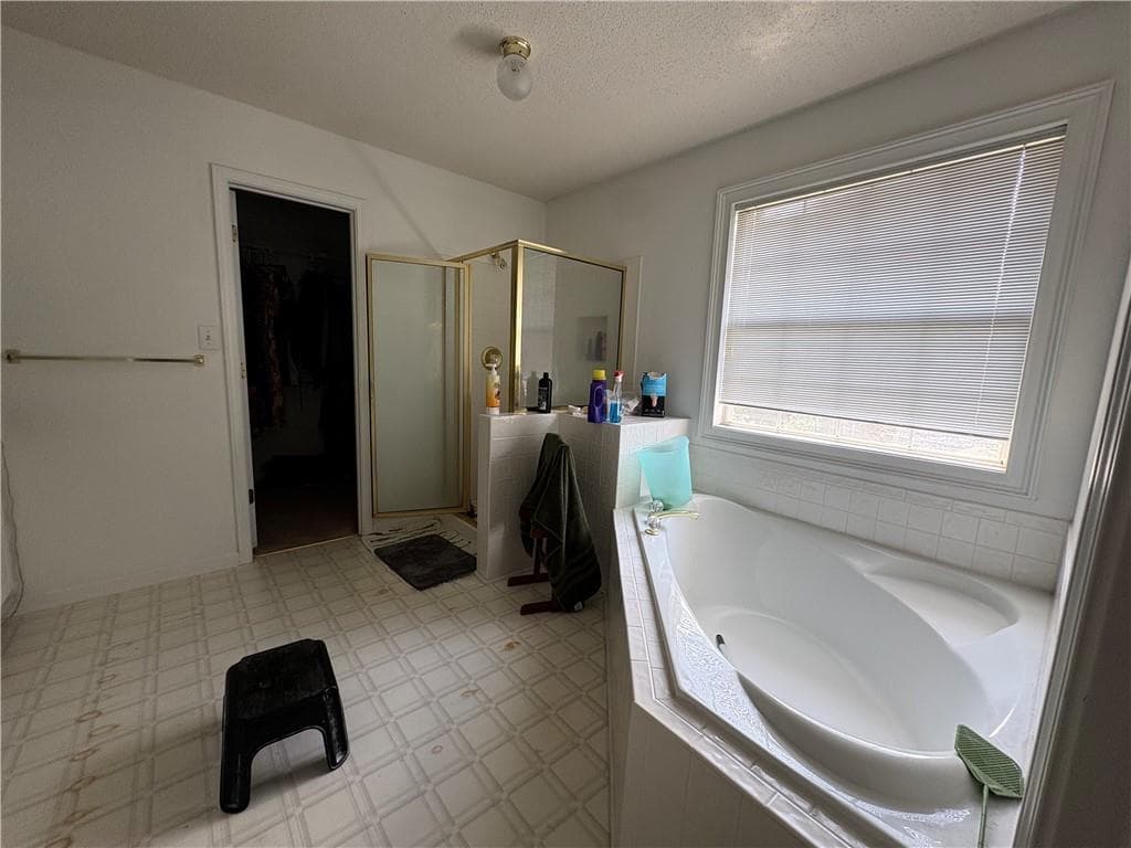 4 bedroom, 3 bathroom, 2,497 sq ft single family residence for sale at 1667 Rolling Stone Drive, Lithonia, GA 30058 — photo 7