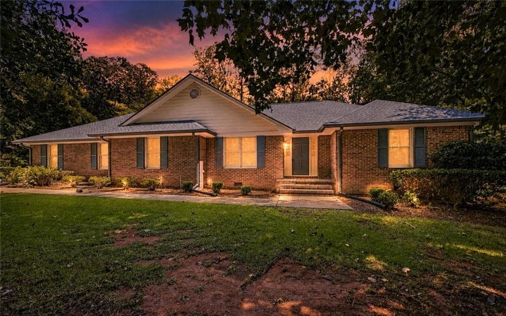 3 bedroom, 2 bathroom, 2,818 sq ft single family residence sold at 131 Plantation Way, Stockbridge, GA 30281