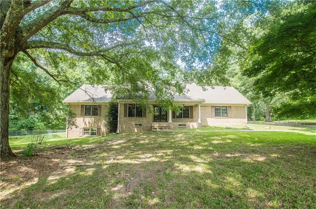 5 bedroom, 4 bathroom, 2,246 sq ft single family residence for sale at 2195 Temple Johnson Road, Snellville, GA 30078