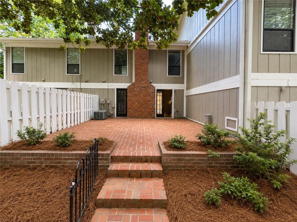 2 bedroom, 3 bathroom, 1,416 sq ft townhouse for sale at 670 Powers Ferry North, Marietta, GA 30067 — photo 9
