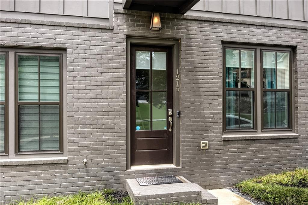 3 bedroom, 3 bathroom, 1,343 sq ft townhouse for rent at 1215 Cushenberry Lane, Atlanta, GA 30318 for $2,800 a month — photo 2