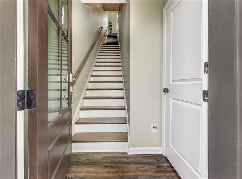 3 bedroom, 3 bathroom, 1,343 sq ft townhouse for rent at 1215 Cushenberry Lane, Atlanta, GA 30318 for $2,800 a month — photo 3