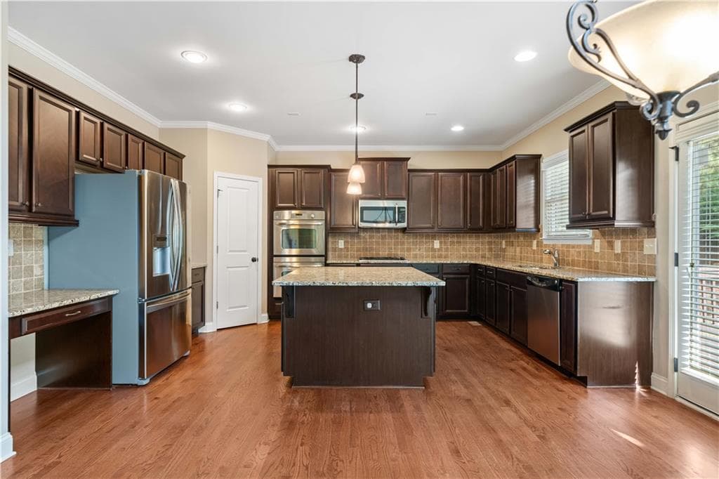 5 bedroom, 4 bathroom, 4,639 sq ft single family residence for rent at 2180 Hilltop Overlook Way, Marietta, GA 30062 for $4,600 a month — photo 5